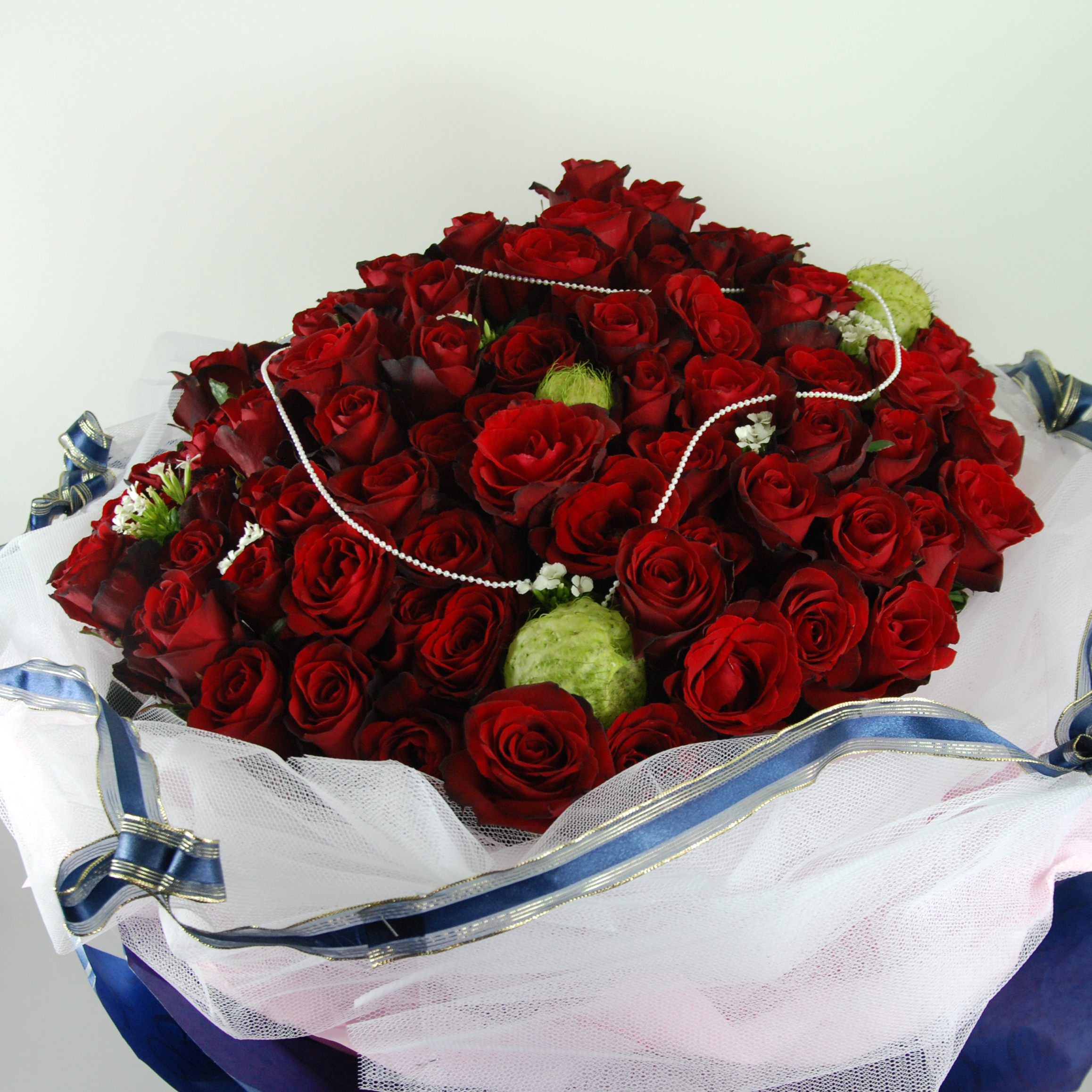 【巧繪網-FR001046繽紛飛舞】=99朵紅玫瑰+精緻包裝=告白花束/求婚花束/網路花店