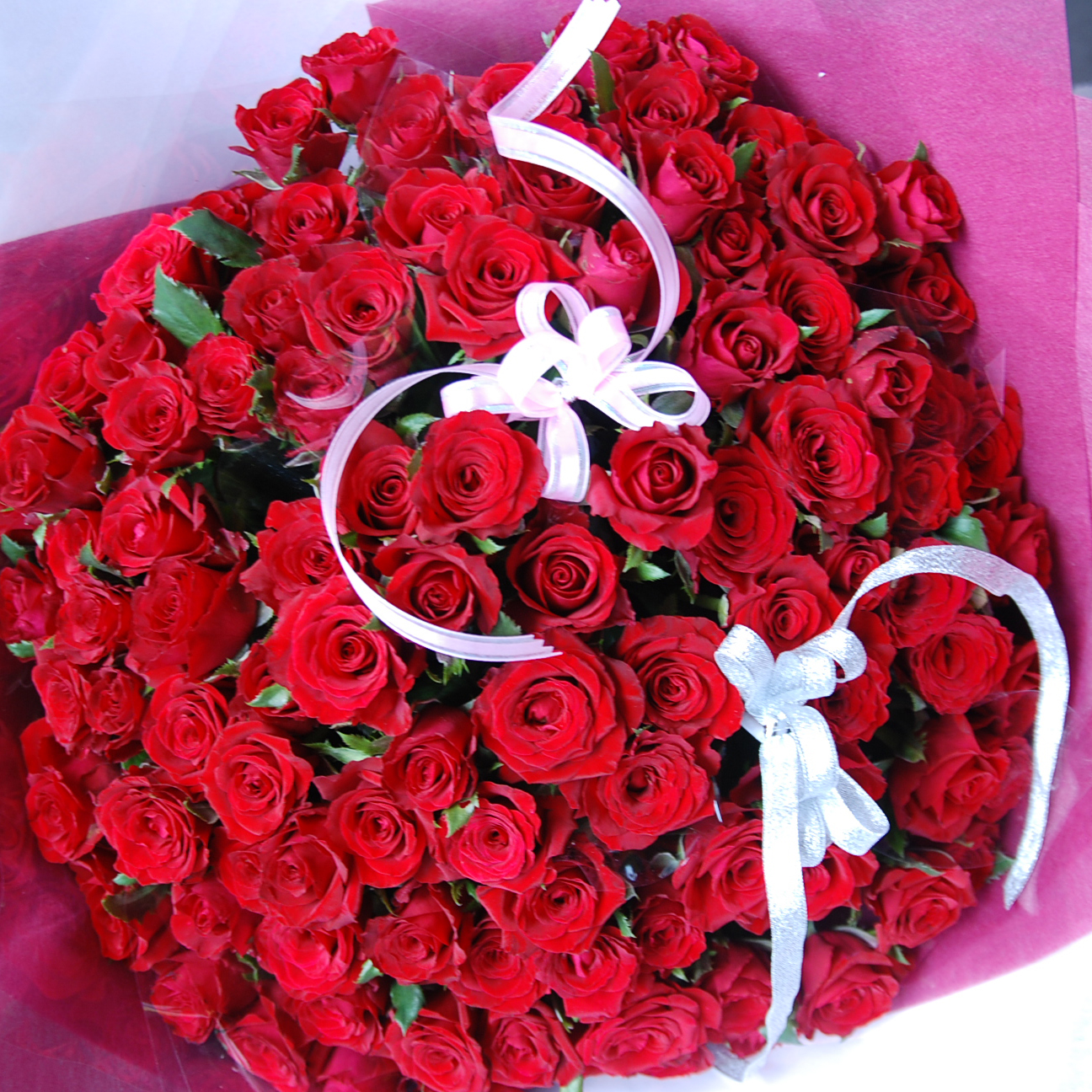 【巧繪網-FR001156 99朵紅玫瑰花束】最浪漫的情人節花禮/適合求婚情人節